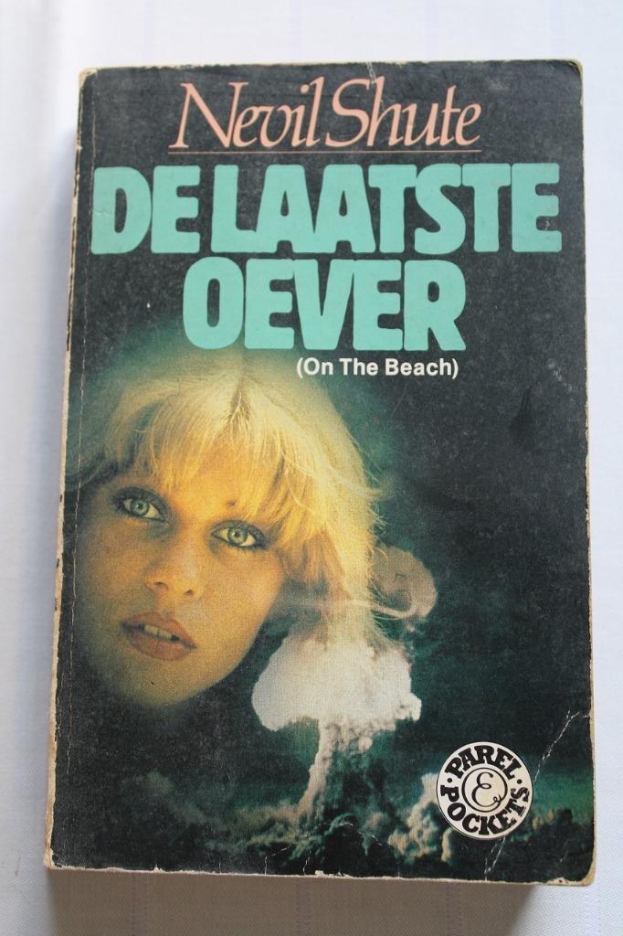Nevil Shute - De laatste oever, Boeken, Romans, Gelezen, Nederland, Ophalen of Verzenden