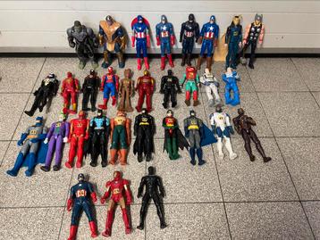 Superhelden batman, spiderman en andere beschikbaar voor biedingen