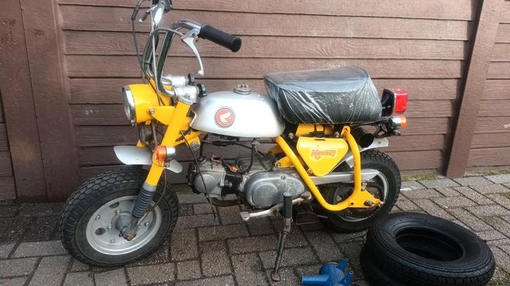 Z50A monkey , zeldzaam en vroeg model, Fietsen en Brommers, Brommers | Honda, Zo goed als nieuw, Ophalen of Verzenden