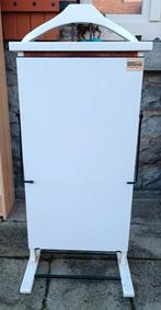 Presse à pantalon, Enlèvement, Utilisé