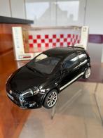 Zeldzame mondomotoren 1/18 Grande Punto Abarth, Ophalen of Verzenden, Zo goed als nieuw, Auto, Motormax