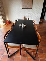 Zwarte minimalistische eettafel in metaal, Huis en Inrichting, Ophalen, Gebruikt, 50 tot 100 cm, Vijf personen of meer