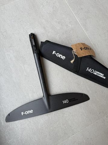 F-One Monobloc tail XS 140 Carving (Totaal Nieuw) beschikbaar voor biedingen