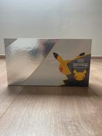 Boîte de collection ultra premium Pokemon 25e anniversaire, Hobby & Loisirs créatifs, Enlèvement ou Envoi, Comme neuf