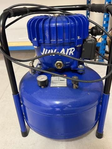 JUN-AIR STILLE COMPRESSOR, Moins de 100 cm, Comme neuf, Enlèvement, Bleu