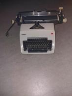 Olympia professionele typemachine, Enlèvement, Utilisé