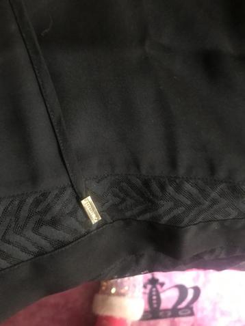 prachtige pyjamaset Chantelle  beschikbaar voor biedingen