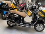 VESPA GTS 300 1200KM!!!! NIEUWSTAAT *** garantie ***, Motoren, Motoren | Piaggio, Bedrijf