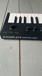 Komplete Kontrol M32 NI, Muziek en Instrumenten, Ophalen of Verzenden, Zo goed als nieuw