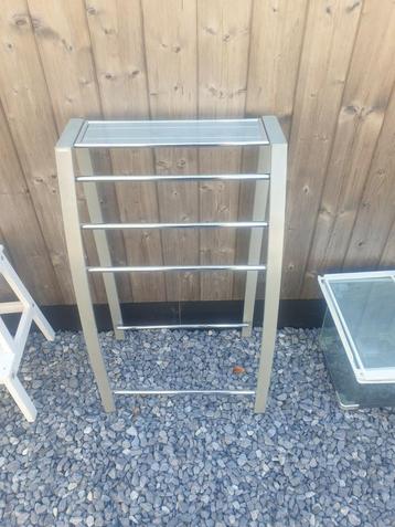 À vendre de toute urgence pour cause de déménagement !, Enlèvement, Utilisé, Gris, Porte-serviettes