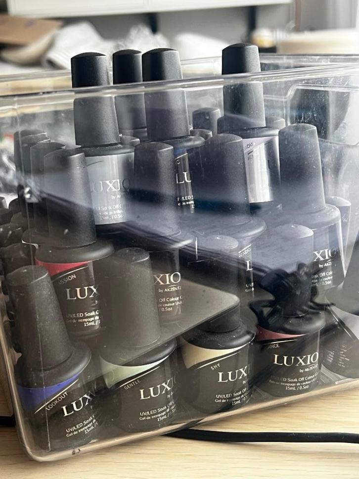 Luxio gellak, Handtassen en Accessoires, Uiterlijk | Cosmetica en Make-up, Gebruikt, Handen en Nagels, Ophalen of Verzenden