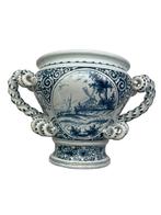 Vase jasmin à anses torsadées bleu blanc Delft ou Nevers, Antiquités & Art, Enlèvement ou Envoi