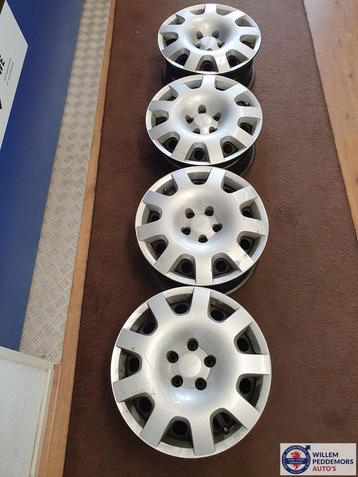 Saab 9-3 sportsedan tot 2007 stalen velgen doppen  beschikbaar voor biedingen