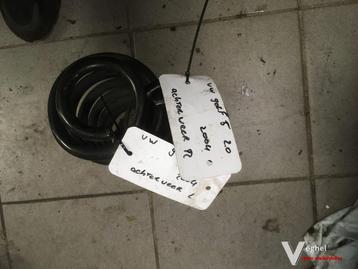 VW Golf 5 2.0 spiraalveer L + R 2004 beschikbaar voor biedingen