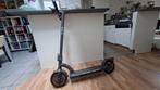 Electrische step Navee + oplader, Fietsen en Brommers, Ophalen of Verzenden, Zo goed als nieuw