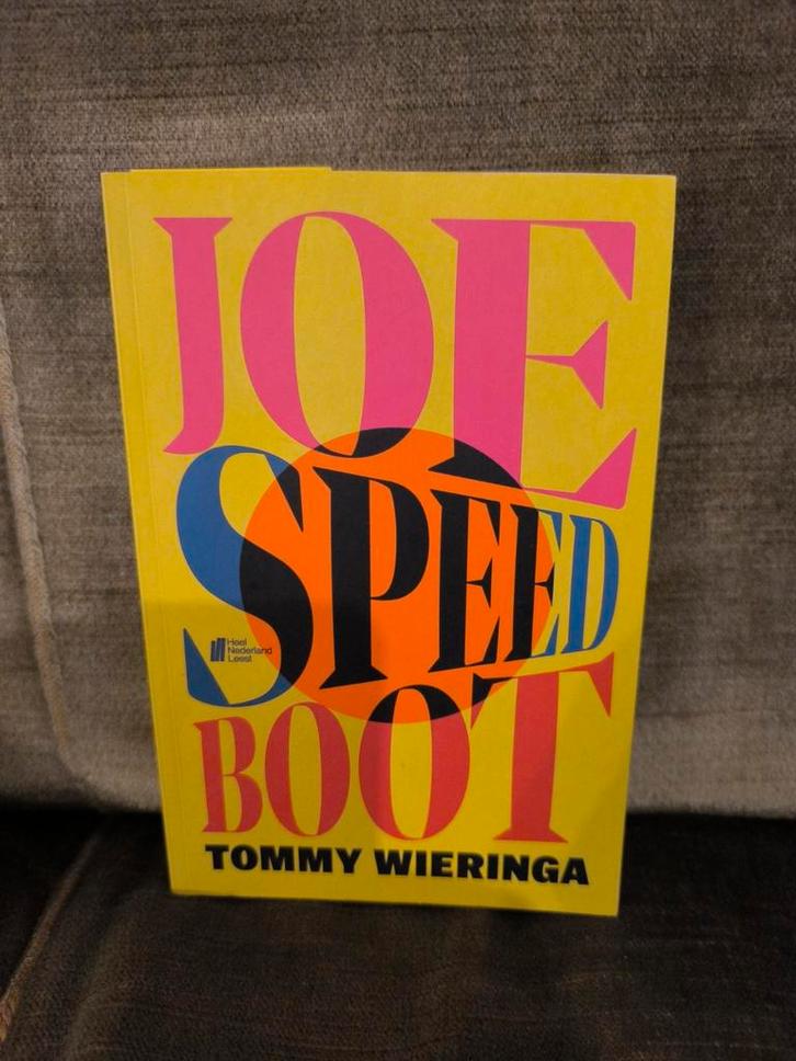 Joe Speedboot.      (Tommy Wieringa), Boeken, Literatuur, Zo goed als nieuw, Nederland, Ophalen