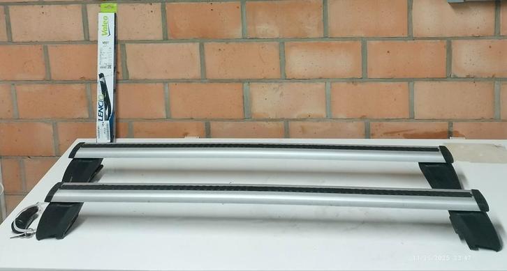 Volvo xc60 2008-2017 (mk1 en mk1,5) oem dakdragers, Auto diversen, Dakdragers, Zo goed als nieuw, Ophalen