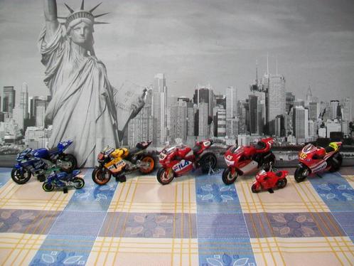 MotoGp - Maisto - Guiloy - Ducati - Honda - Motor - Racing, Collections, Marques automobiles, Motos & Formules 1, Utilisé, Motos
