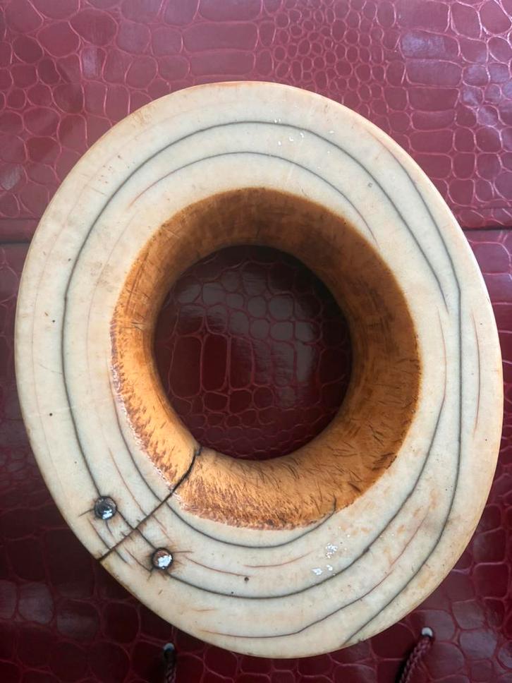 Oude etnische ivoren armband, Antiek en Kunst, Kunst | Niet-Westerse kunst, Ophalen of Verzenden