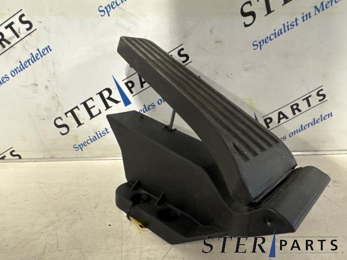 Gaspedaal van een Mercedes C-Klasse, Auto-onderdelen, Interieur en Bekleding, Mercedes-Benz, Gebruikt, 3 maanden garantie, Ophalen of Verzenden