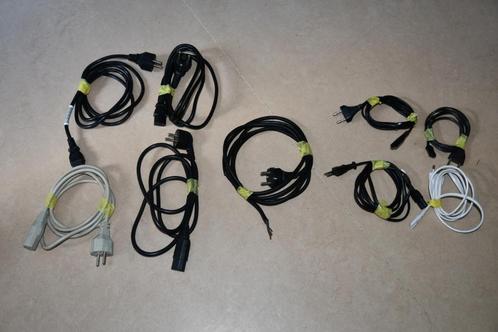 9 apparaatsnoeren + 1 verlengsnoer, Doe-het-zelf en Bouw, Elektriciteit en Kabels, Zo goed als nieuw, Kabel of Snoer, Ophalen of Verzenden