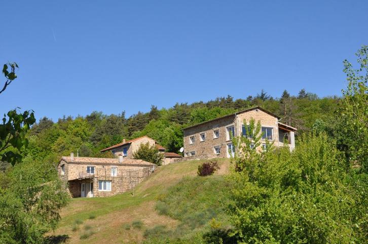 klein gehucht gemaakt van lokale stenen - Ardèche Verte met, Immo, Huizen en Appartementen te koop, 1500 m² of meer