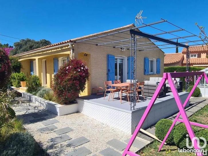 Mooie villa in dorpje Zuid-Frankrijk (regio Narbonne), Immo, Buitenland, Frankrijk, Woonhuis, Dorp, Verkoop zonder makelaar