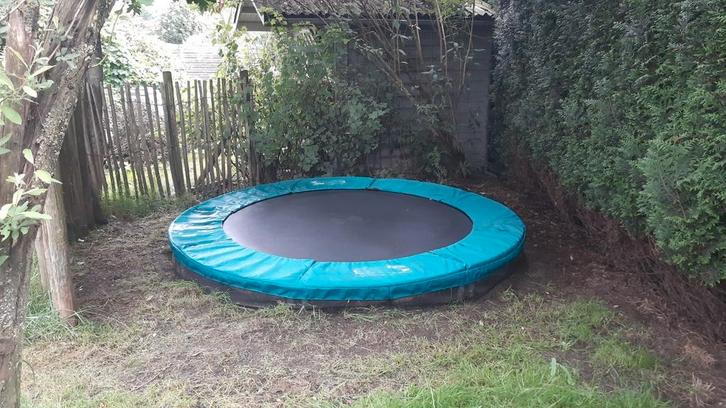 Berg Favorit inground trampoline, Kinderen en Baby's, Speelgoed | Buiten | Trampolines, Gebruikt, Ophalen