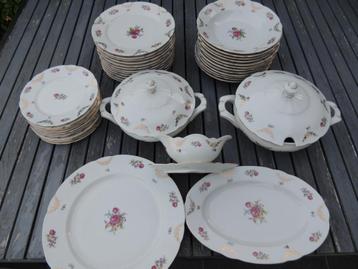 Uniek Eetservies 12 Delig  Porselein beschikbaar voor biedingen