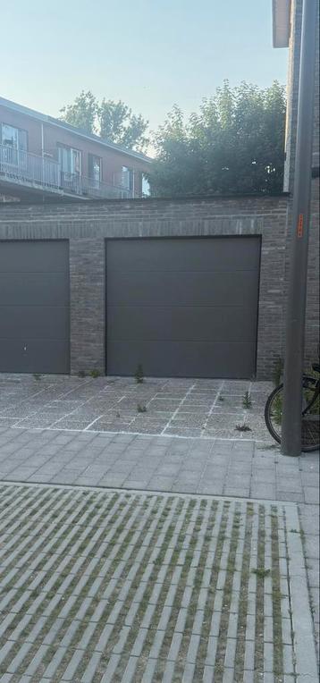 Garage te huur beschikbaar voor biedingen
