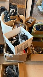 Gros lot de câbles variés., TV, Hi-fi & Vidéo, Câbles audio & Câbles de télévision, Enlèvement, Utilisé, Autres câbles