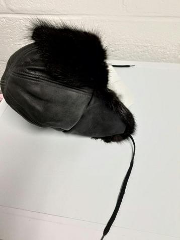 CHAPKA CANADIENNE LEER NIEUW beschikbaar voor biedingen
