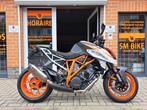 KTM 1290 SUPERDUKE R UIT JULI 2017 MET AMPER 4700 KM!, 2 cilinders, Bedrijf, Meer dan 35 kW, 1290 cc