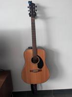 Akoustische gitaar met gitaarzak “stagg”, Muziek en Instrumenten, Snaarinstrumenten | Gitaren | Akoestisch, Ophalen, Gebruikt