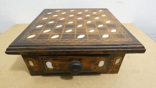schaakspel van hout met ingelegd parelmoer [1586], Antiek en Kunst, Kunst | Niet-Westerse kunst, Ophalen of Verzenden