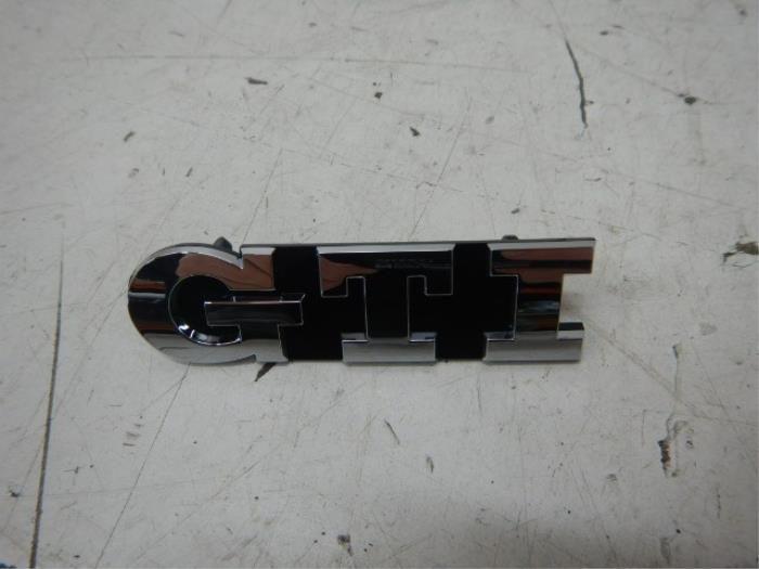 Embleem Volkswagen Golf (22729172), Auto-onderdelen, Overige Auto-onderdelen, Gebruikt, Ophalen of Verzenden