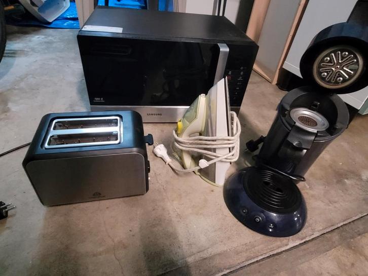 Set huishoudelijke apparaten, Elektronische apparatuur, Overige elektronische apparatuur, Ophalen