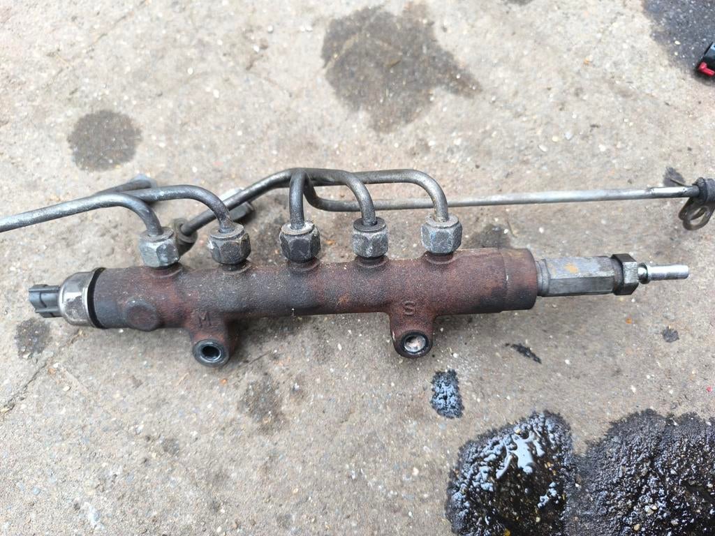 Brandstofrails Peugeot boxer. Citroen jumper. Fiat Ducato, Ophalen of Verzenden, Fiat