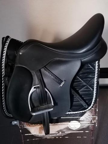Wintec 500 zadel beschikbaar voor biedingen