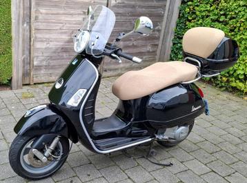 Vespa gts125  disponible aux enchères