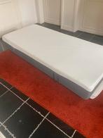 IKEA EMMA-matrassen en Tossoy-matrasbeschermer, Huis en Inrichting, Slaapkamer | Matrassen en Bedbodems, Ophalen, Zo goed als nieuw