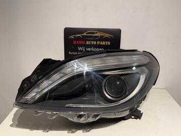 MERCEDES B KLASSE W246 ILS KOPLAMP XENON LED LINKS A24682077 beschikbaar voor biedingen