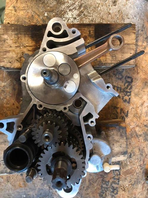 Moteur derbi reconditionnement, Fietsen en Brommers, Brommeronderdelen | Kreidler, Zo goed als nieuw, Ophalen