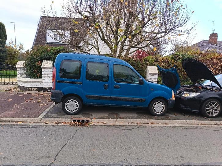 Renault Kangoo équipée tpmr, Autos, Renault, Particulier, Kangoo, Toit ouvrant, Essence, 4 portes, Boîte manuelle, Bleu, Enlèvement