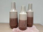 Beige vazen met roze onderkant (3 stuks), Ophalen, Overige kleuren, Aardewerk of Porselein, Zo goed als nieuw