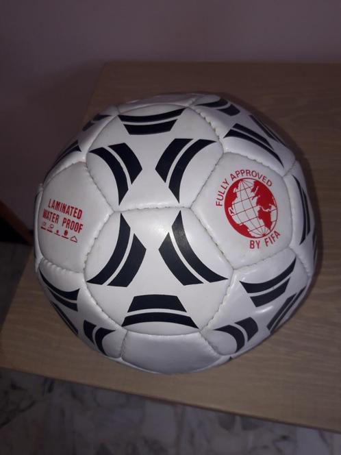 Nieuwe voetbal, Sport en Fitness, Voetbal, Nieuw, Bal, Ophalen of Verzenden