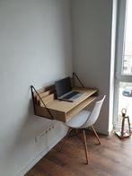 Bureau voor aan de muur, Ophalen, Zo goed als nieuw, Bureau