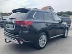 Mitsubishi Outlander 4WD PHEV Bus. Ed. / CARPLAY / ATTELAGE, Auto's, Mitsubishi, Automaat, Euro 6, Zwart, Bedrijf