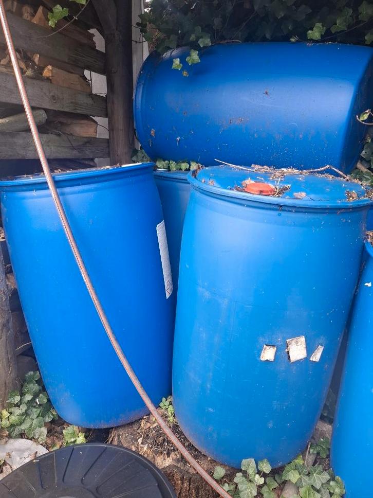 10x regentonnen / 200L vat / drijver / ton / vaten / ponton, Tuin en Terras, Regentonnen, Zo goed als nieuw, Kunststof, 150 liter of meer