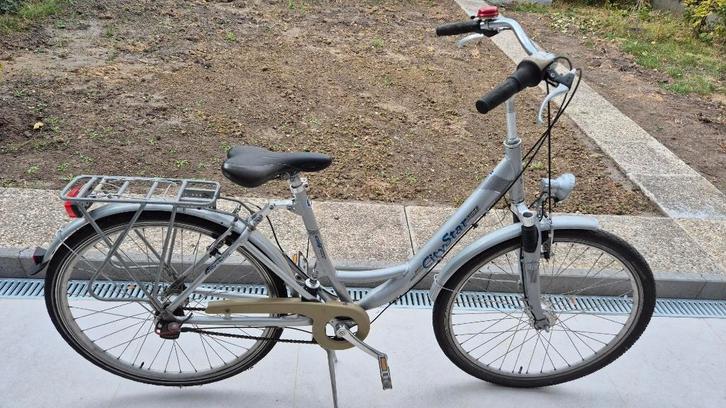 Grote Duitse fiets Alu City Star, voor groei 1.m 60 tot 2 m, Vélos & Vélomoteurs, Vélos | Femmes | Vélos de sport & de randonnée